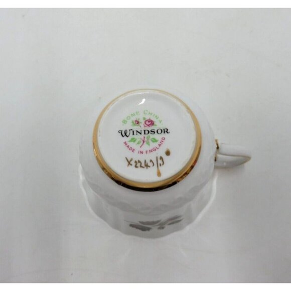 WINDSOR Cup & Saucer Floral Flowers Roses Green and Gold Bone China - Picture 7 of 10